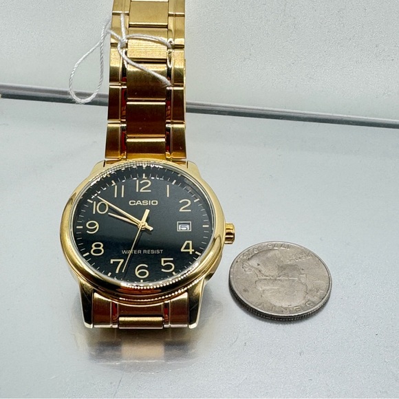 Casio Stainless Steel Watch
40mm Case in Diameter
New Battery Inside. - Picture 2 of 8